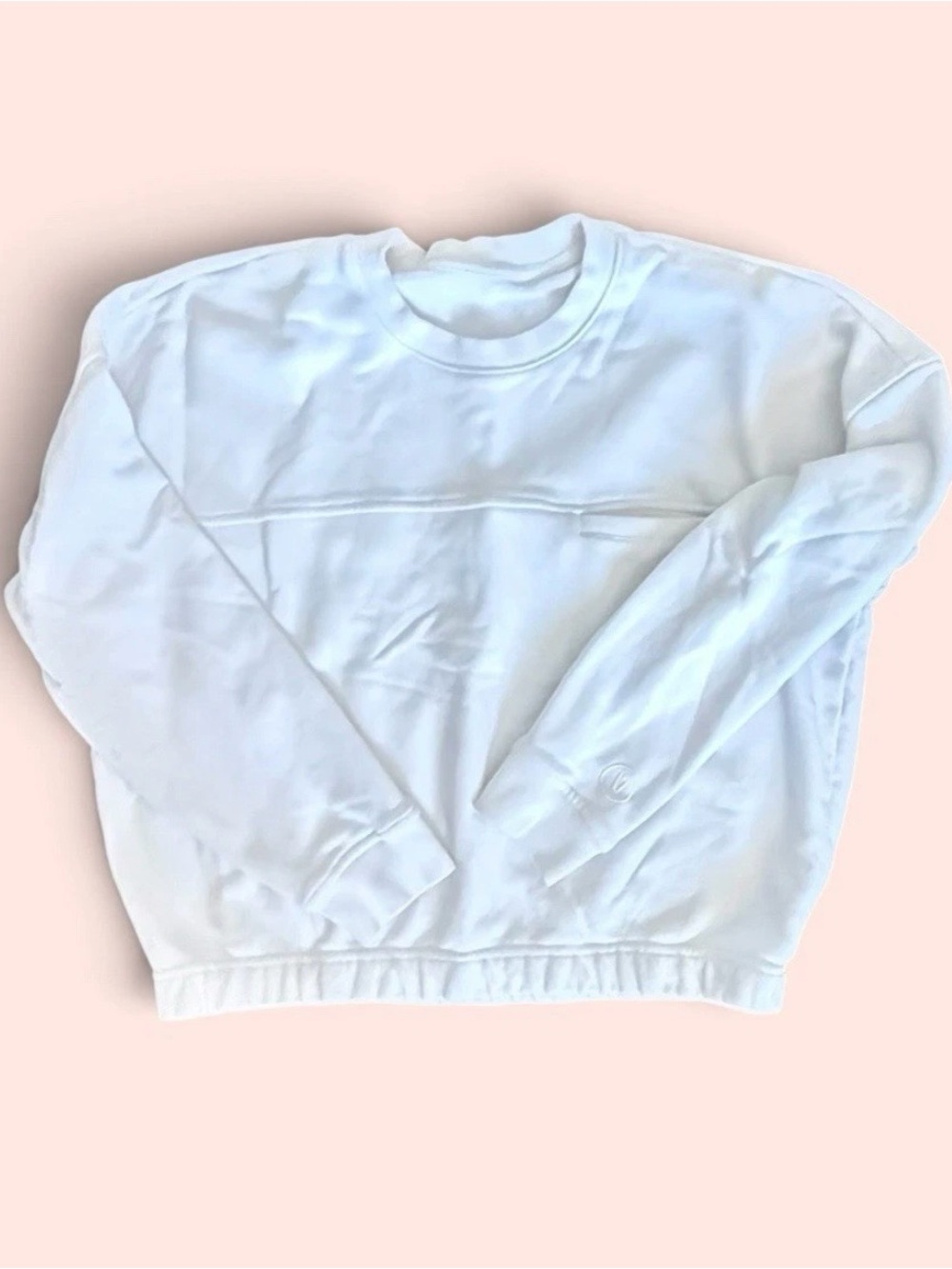 Viori Classic White Crewneck Sweatshirt - Comfortable Everyday Pullover Size Med